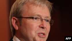 Bộ trưởng Ngoại giao Australia Kevin Rudd