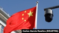 Trong nước Trung Quốc, Tập Cận Bình sẽ thành một Mao Trạch Đông mới. Nhưng với thế giới bên ngoài, mối đe dọa của Tập Cận Bình còn nguy hiểm hơn Mao rất nhiều. 