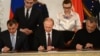 Tổng thống Nga ký hiệp ước sáp nhập Crimea