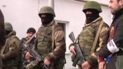 Binh lính Nga chiếm trụ sở hải quân Ukraina ở Crimea