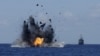 Ngư dân Philippines ném 'bom cháy' vào tàu chấp pháp TQ